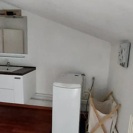 Apartment Sous Les Toits Spinaliens, Proche Commerces